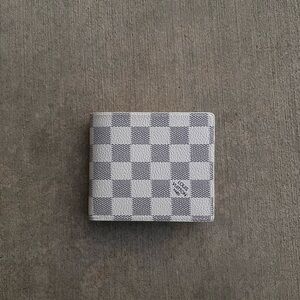 Black and White Checkered Card Holder